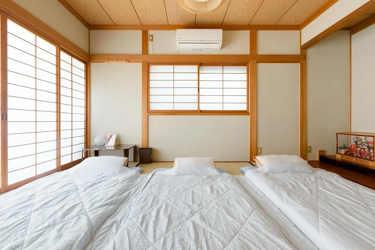 A&Z Guest House Kaizuka 0*,  Japan